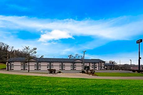 Red Lion Inn & Suites Caseyville