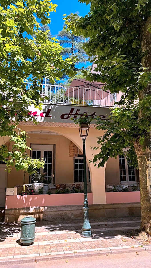 Logis Hotel Restaurant Grand Hotel de Lyon