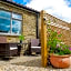White House Farm - Beautiful Self Contained Courtyard Rooms