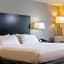 Holiday Inn Express Le Claire Riverfront-Davenport