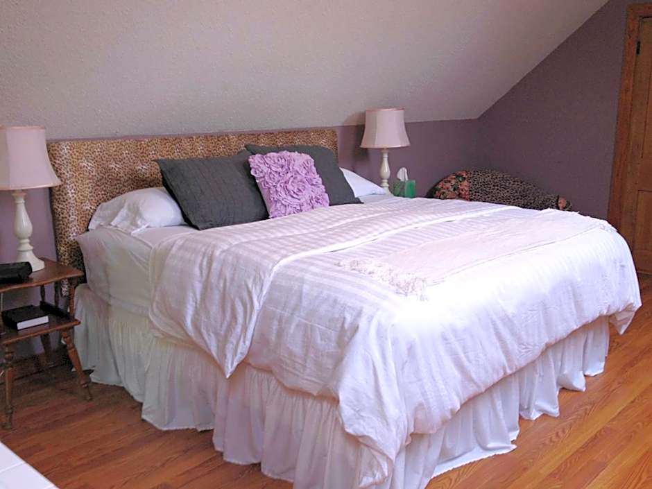 The Inn at Ragged Edge