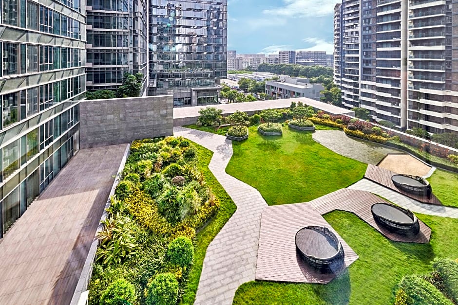 DoubleTree by Hilton Shenzhen Airport Residences