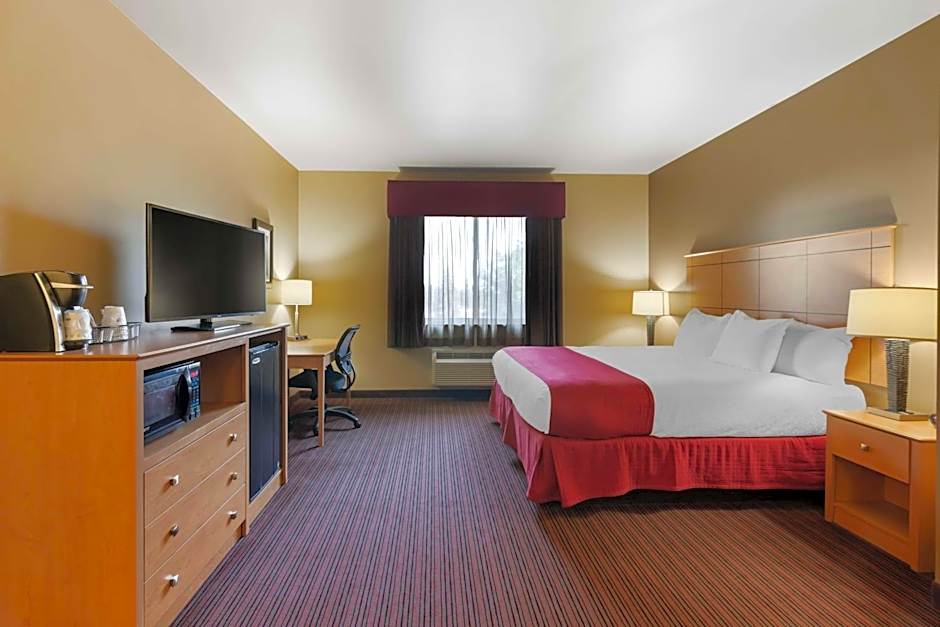 Best Western Golden Prairie Inn And Suites