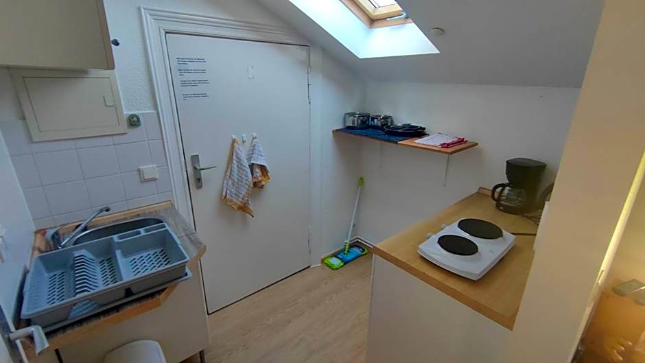 FEWO3-1 Zim-2 Einz Bett-2 Pers-Küche-Dusche WC