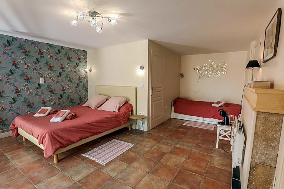 Au pays de Jacquou : Chambre d’hôtes et table d’hôtes