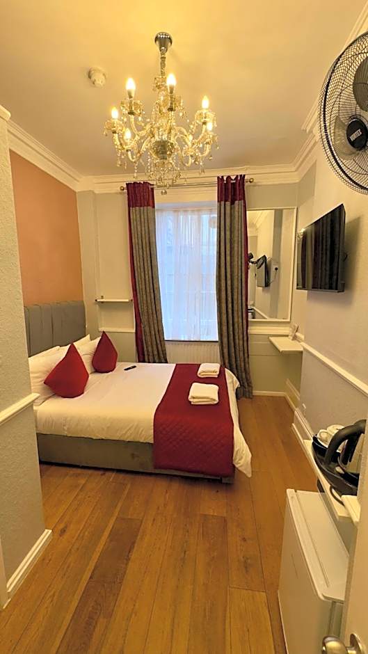 Classic Hyde Park Hotel