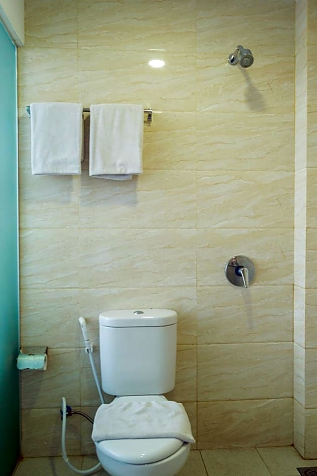 Vaccinated Staff - OYO 676 Hotel Osaka