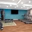 Holiday Inn Express & Suites Woodside LaGuardia Airport By IHG