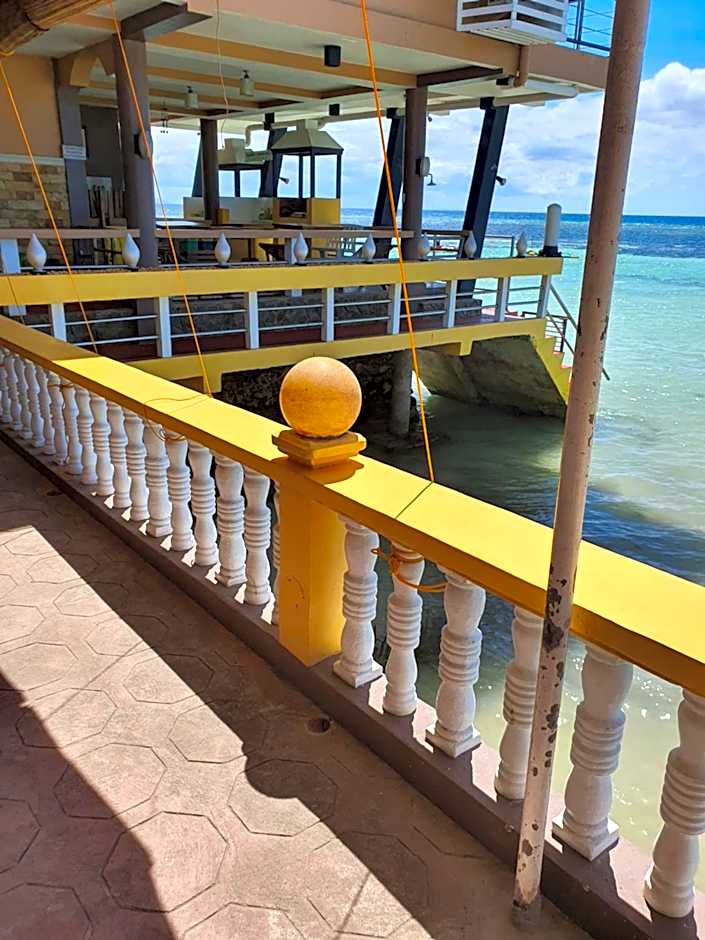 L & M Hearthstones Lodge