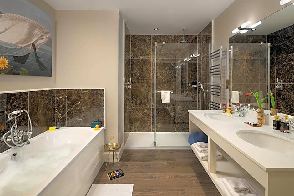 Meikleour Arms Hotel & Restaurant