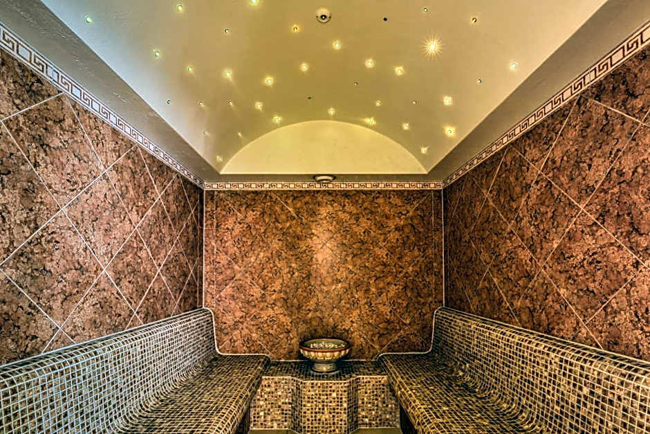 Alpenhotel Fischer - Adults Only