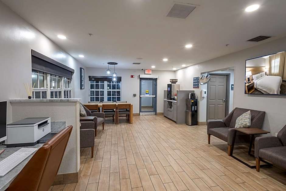 Candlewood Suites Miami Lakes By IHG