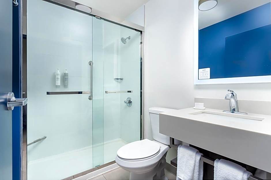 Spark by Hilton Clarion