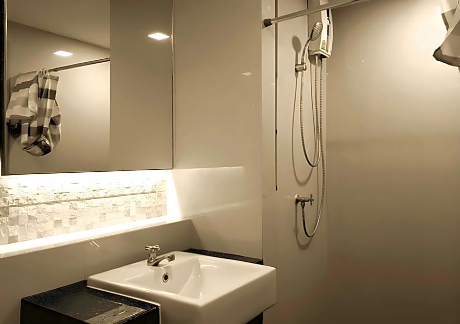 Rangsit Residence & Hotel