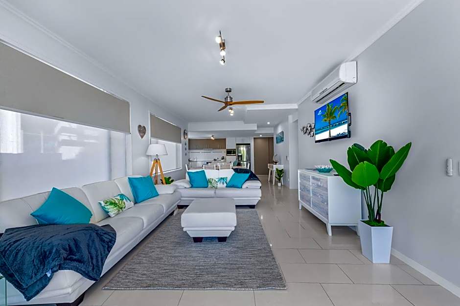 Airlie Summit Apartments
