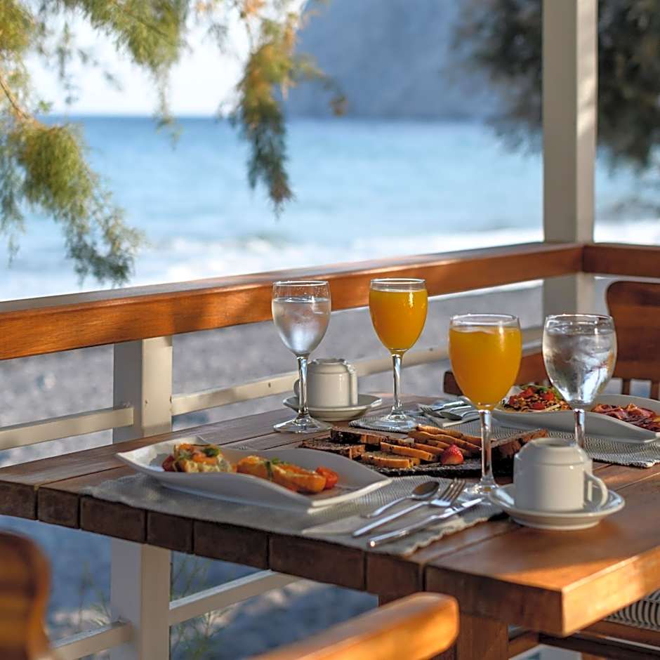 Alesahne Beach Hotel