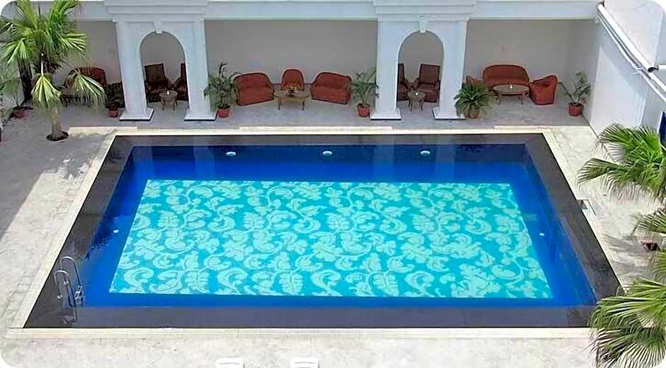 Hotel Ritz Plaza