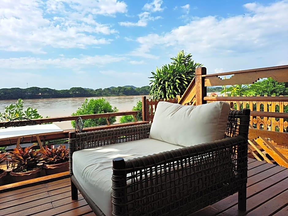 With A View Hotel @ Chiangkhan