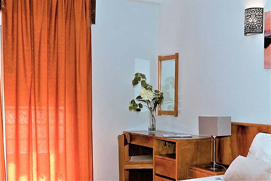 Apartamentos Turisticos Lindomar