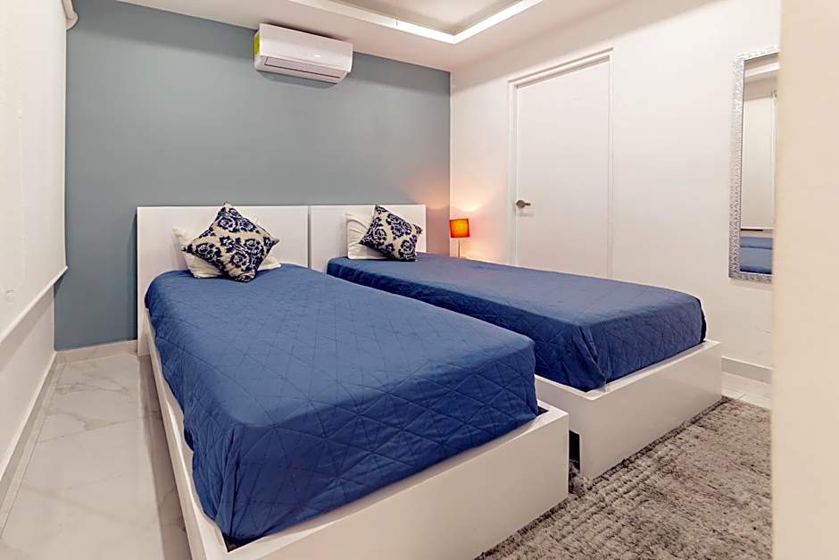 Mararena Family Apartments & Long Stay Living - Steps from 5th Avenue