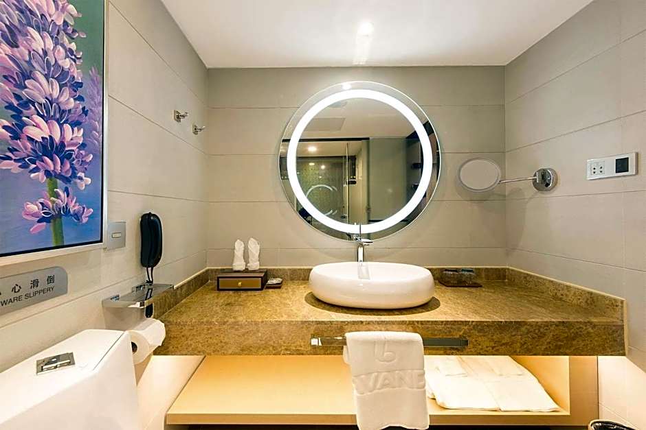 Lavande Hotel Heyuan Avenue Asia's first fountain