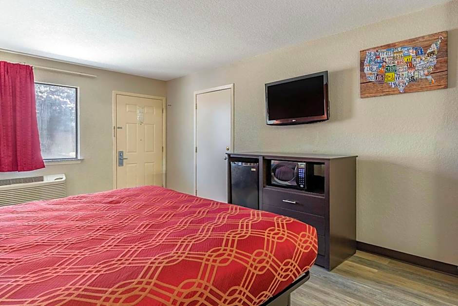 Econo Lodge Near Lackland Air Force Base-SeaWorld