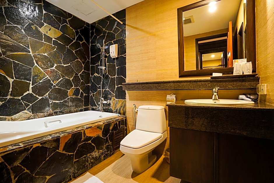 Baan Sukhumvit Soi 18