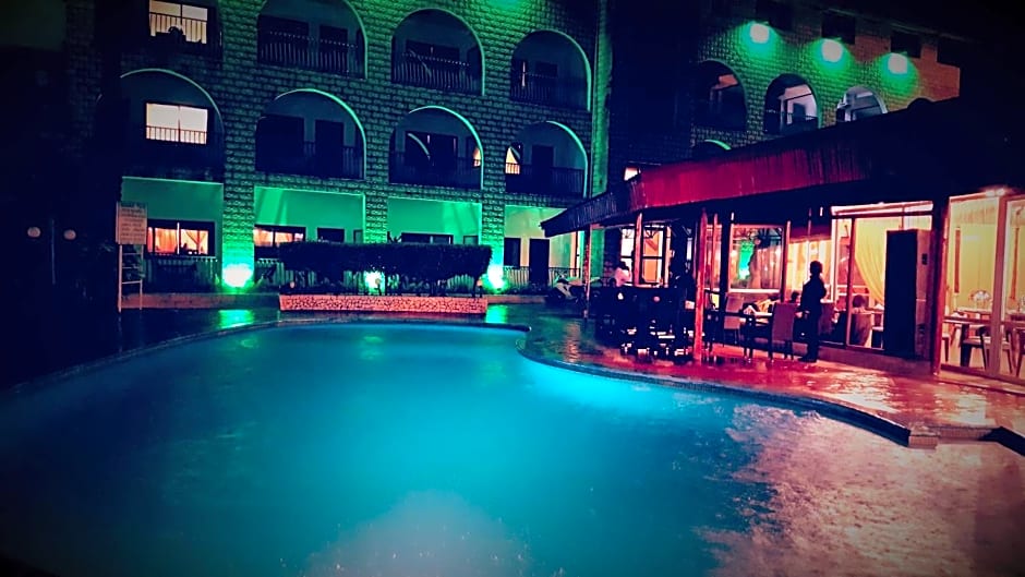 Riviera Taouyah Hotel