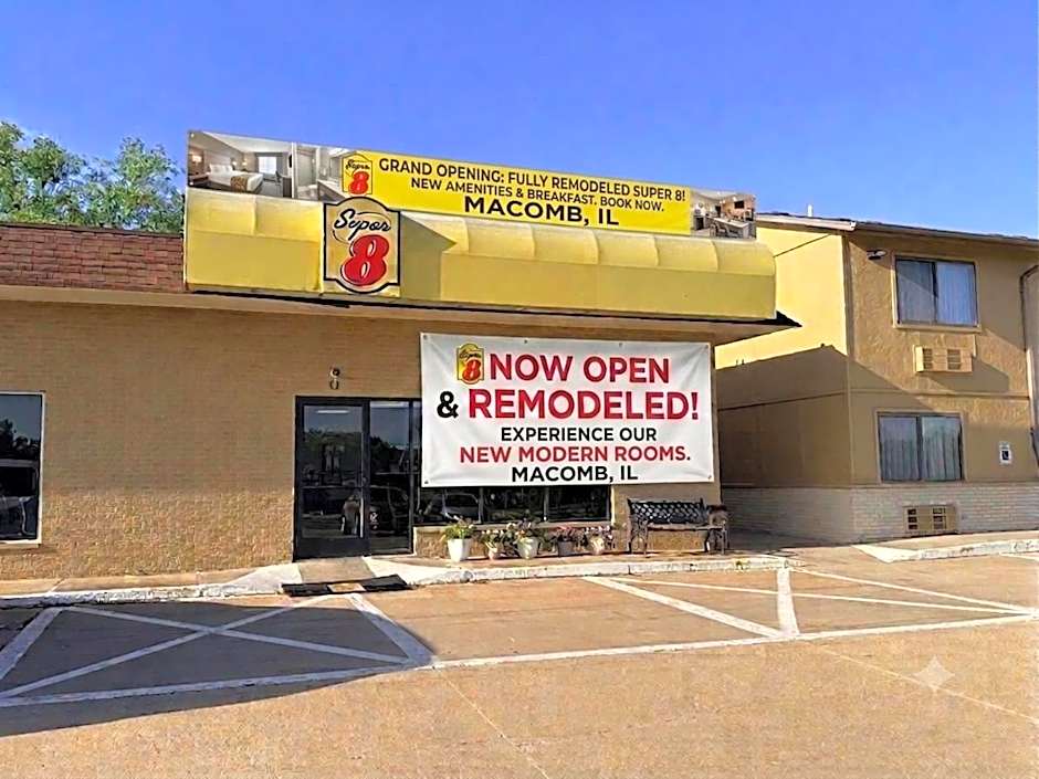 Super 8 by Wyndham Macomb