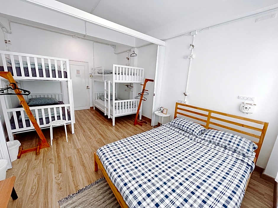 Room Story Hostel