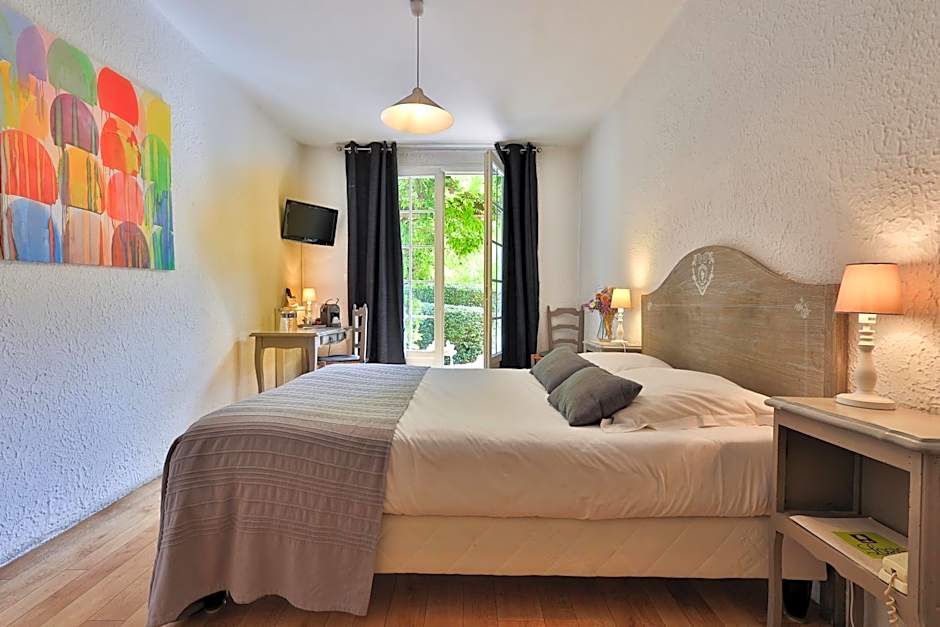 Logis Hôtel Castel Mouisson