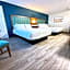 Travelodge by Wyndham Amherst