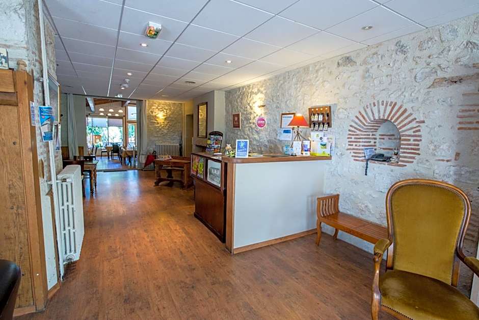 Logis Hôtels - Hôtel et Restaurant Les Voyageurs