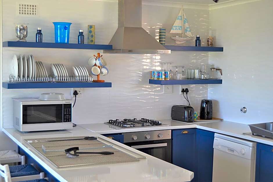 Hermanus Beach Club - St Tides House 19