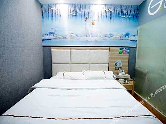 Chengfeng Hotel (Guangzhou Shangxiajiu Pedestrian Street Chenjiaxuan Subway Station)