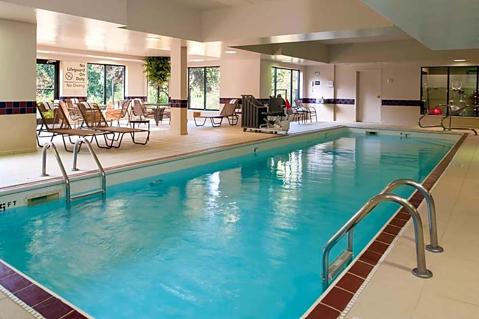 Hampton Inn & Suites Kokomo