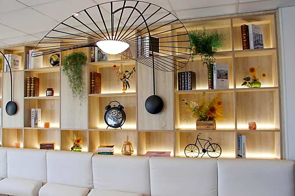 Kyriad La Rochelle City Center