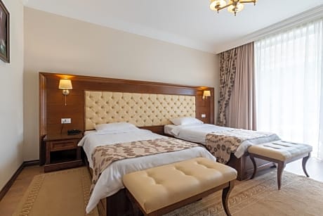 2 Beds