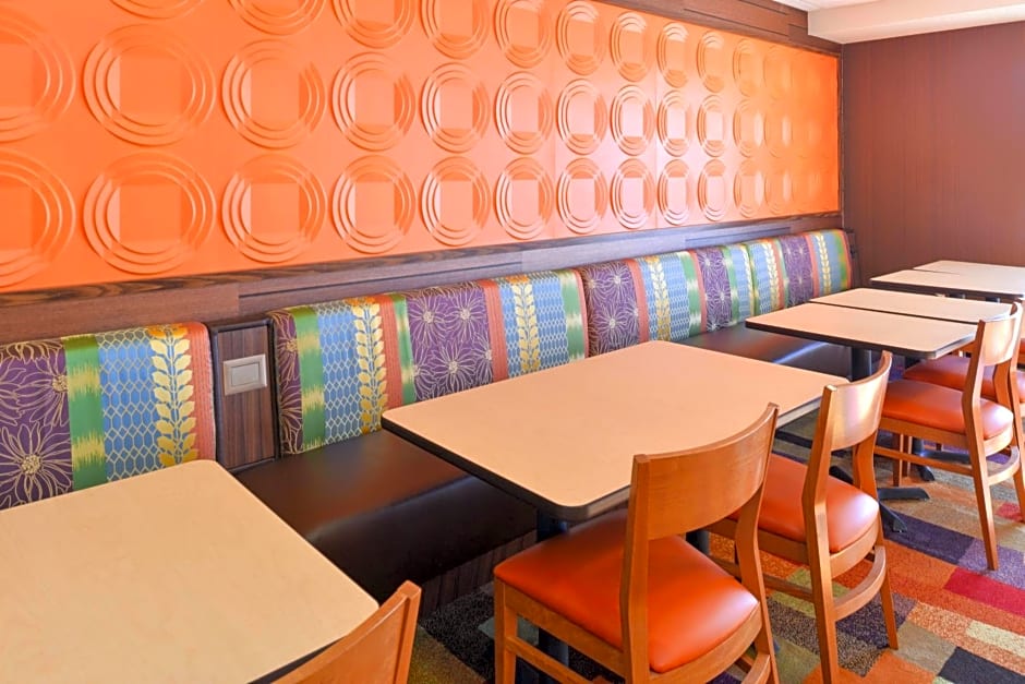Fairfield Inn & Suites Bloomington