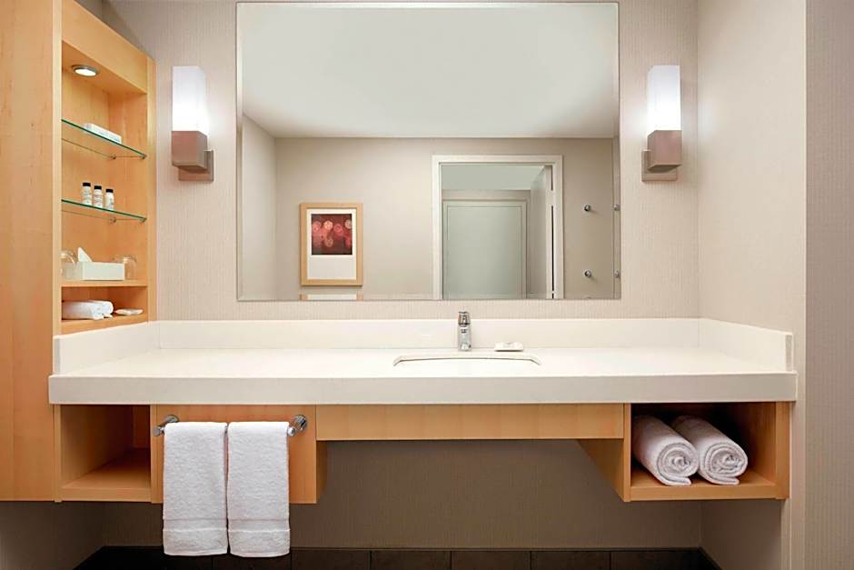 Delta Hotels Montreal