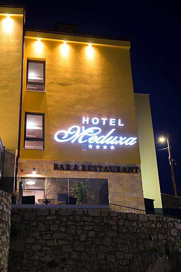 Hotel Meduza
