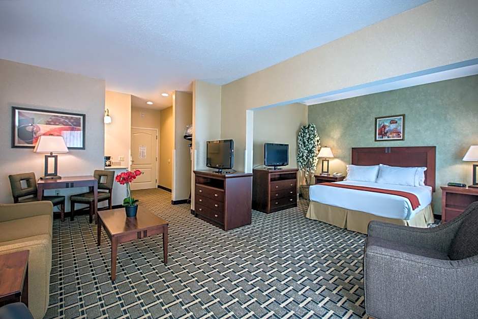 Holiday Inn Express Hotel & Suites Youngstown North-Warren/Niles By IHG