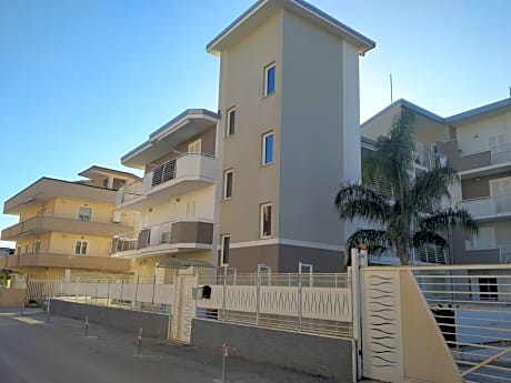 B&B White One