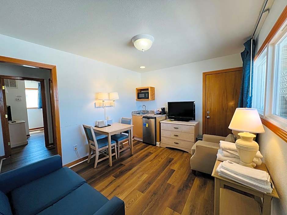 Mariner Inn And Suites