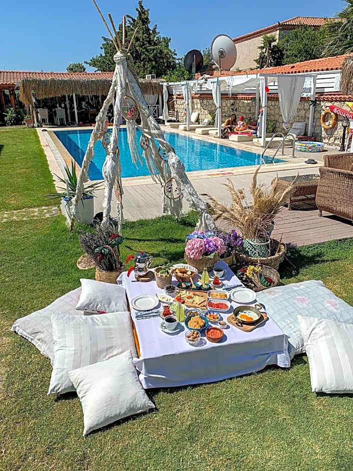 Kemerlihan Deluxe Hotel