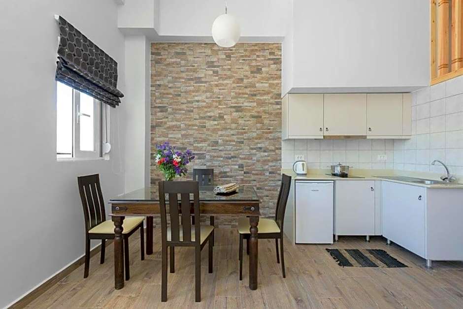 Vlycha Beach Apartments