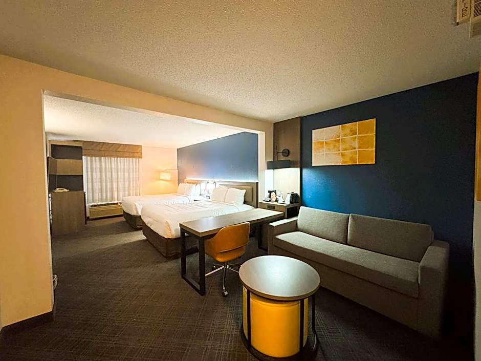 Comfort Inn & Suites Sheboygan I-43