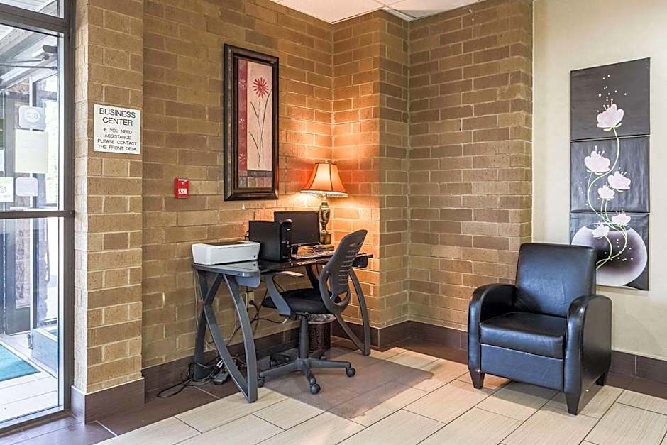 Quality Inn Tupelo Central