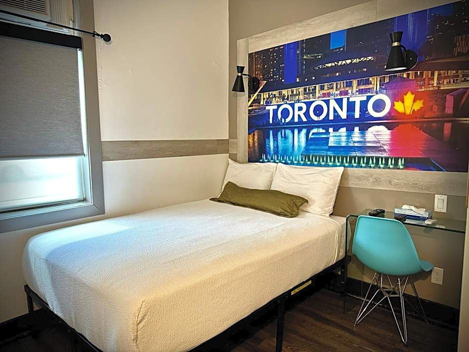 Photo 1 of 11 of Double Room