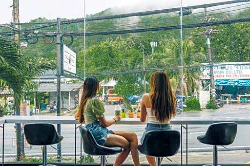 Tall Tree Poshtel Phuket